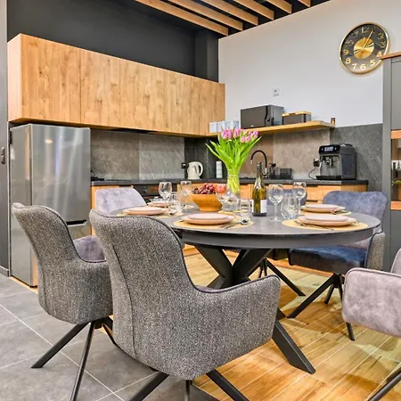 Orlik 8 Z Prywatna Sauna, Pilkarzykami, 80 Metrow - 5d *